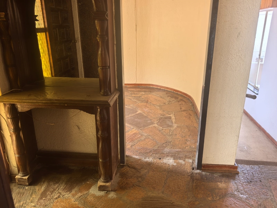 4 Bedroom Property for Sale in Wilro Park Gauteng