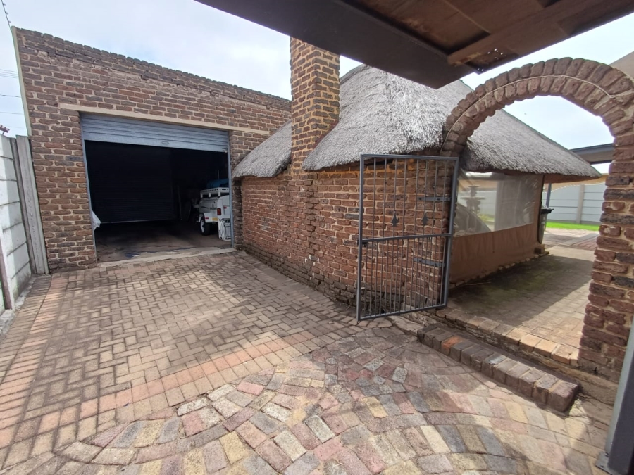 3 Bedroom Property for Sale in Krugersdorp West Gauteng