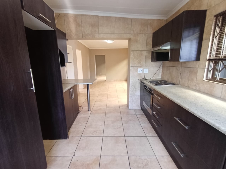 6 Bedroom Property for Sale in Krugersdorp West Gauteng