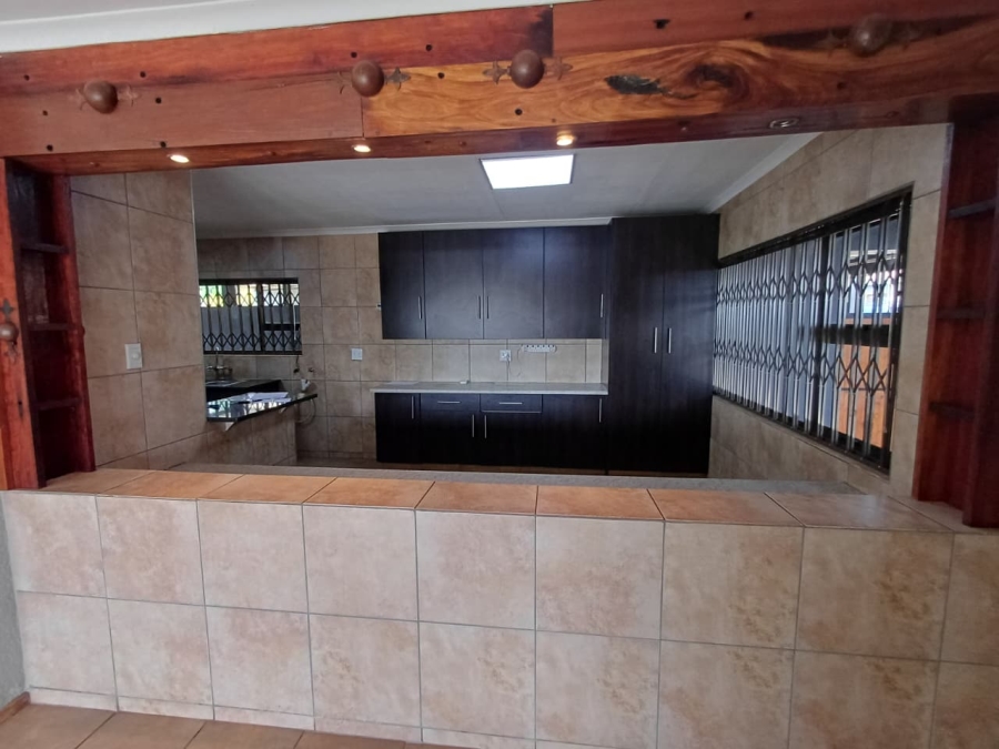 6 Bedroom Property for Sale in Krugersdorp West Gauteng