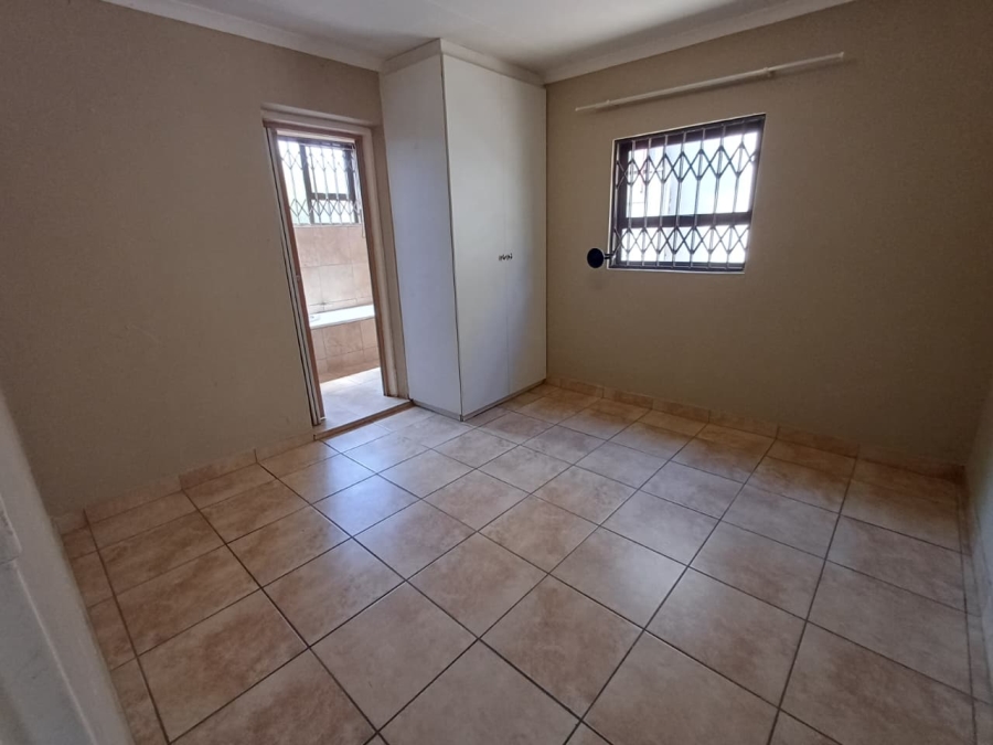 6 Bedroom Property for Sale in Krugersdorp West Gauteng