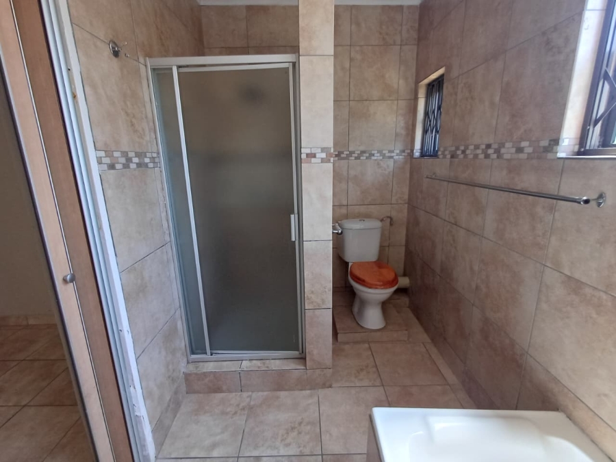 6 Bedroom Property for Sale in Krugersdorp West Gauteng