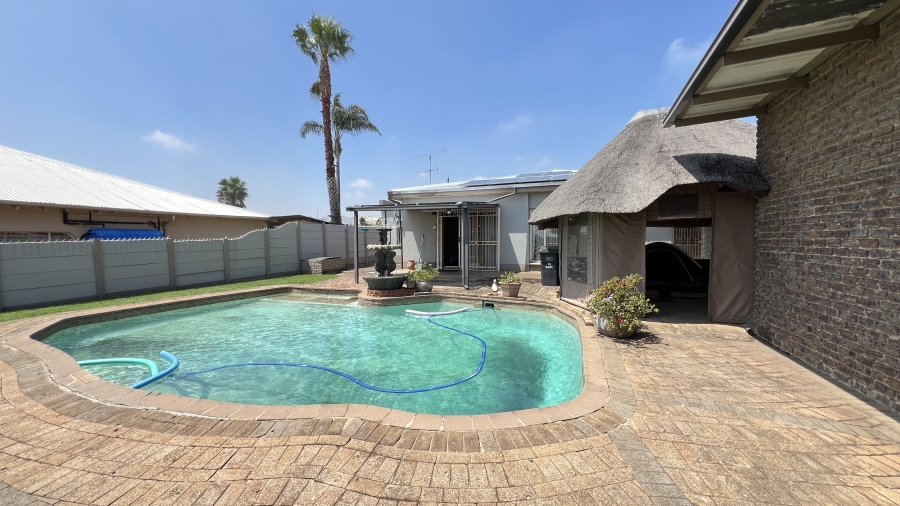 3 Bedroom Property for Sale in Krugersdorp West Gauteng