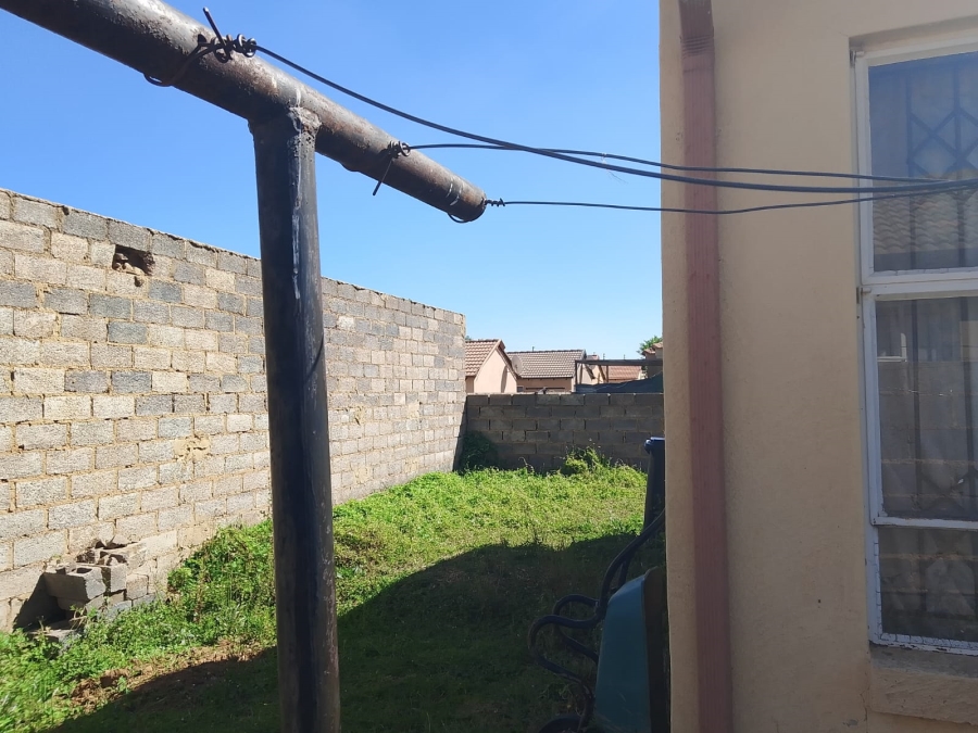 2 Bedroom Property for Sale in Bram Fischerville Gauteng