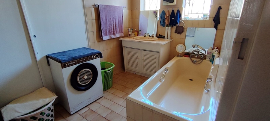 4 Bedroom Property for Sale in Homelake Gauteng