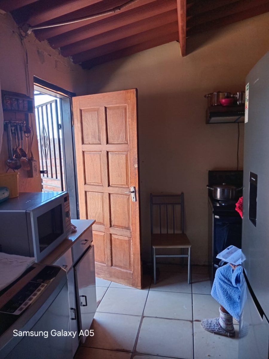 1 Bedroom Property for Sale in Bram Fischerville Gauteng