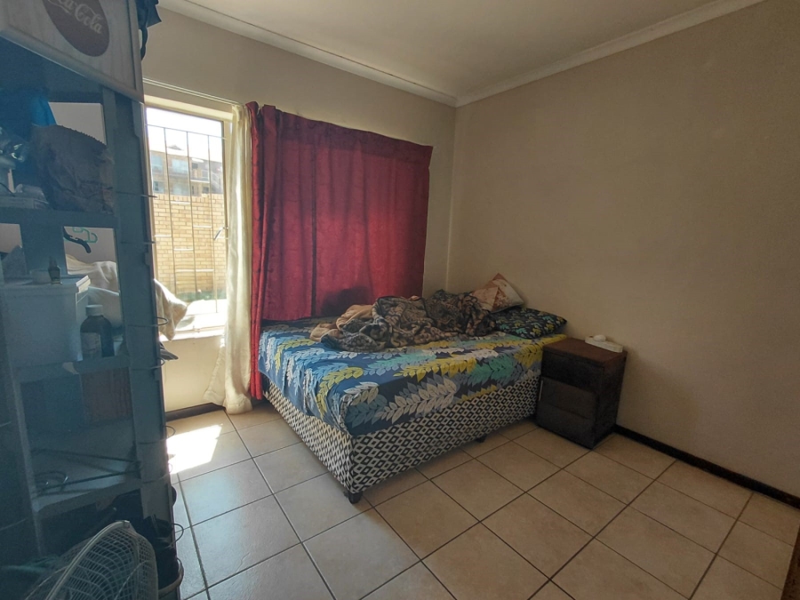 2 Bedroom Property for Sale in Greenhills Gauteng