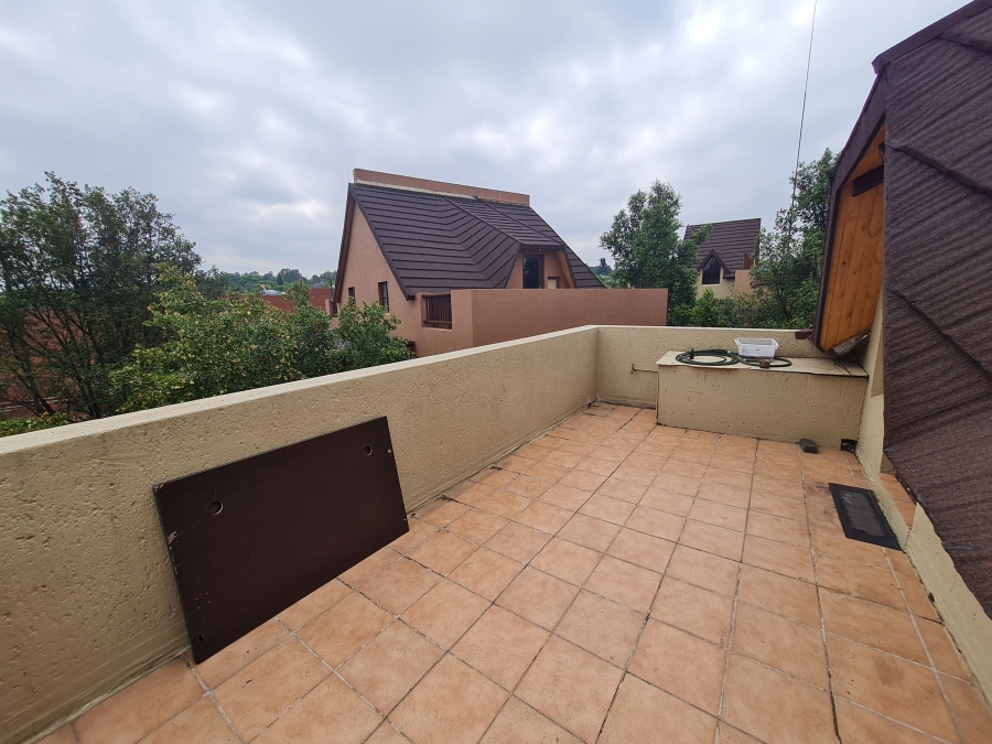 1 Bedroom Property for Sale in Douglasdale Gauteng