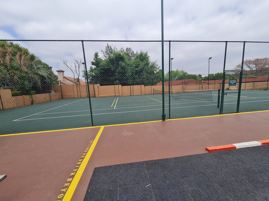 1 Bedroom Property for Sale in Douglasdale Gauteng