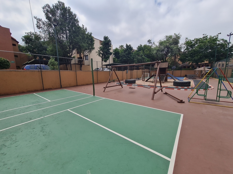 1 Bedroom Property for Sale in Douglasdale Gauteng