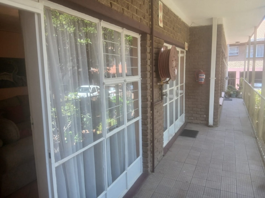 2 Bedroom Property for Sale in Greenhills Gauteng