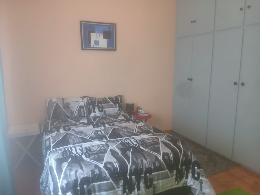 2 Bedroom Property for Sale in Greenhills Gauteng