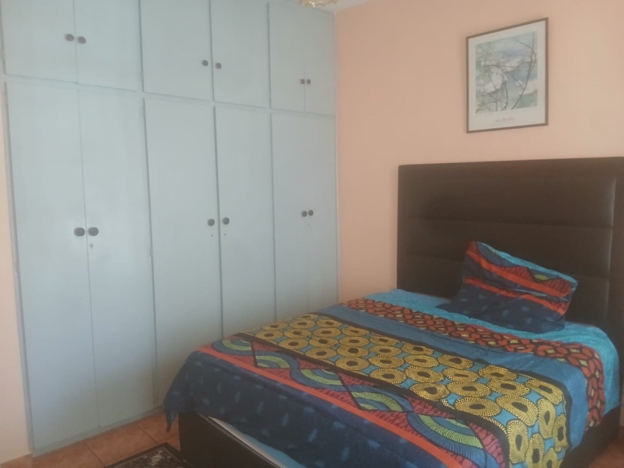 2 Bedroom Property for Sale in Greenhills Gauteng