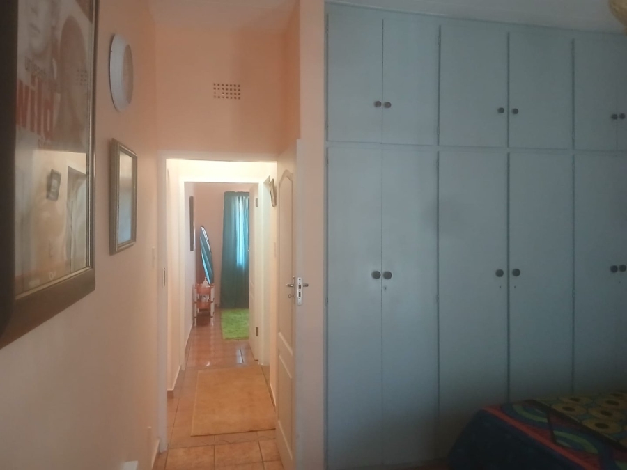 2 Bedroom Property for Sale in Greenhills Gauteng