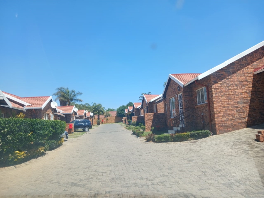 3 Bedroom Property for Sale in Groblerpark Gauteng