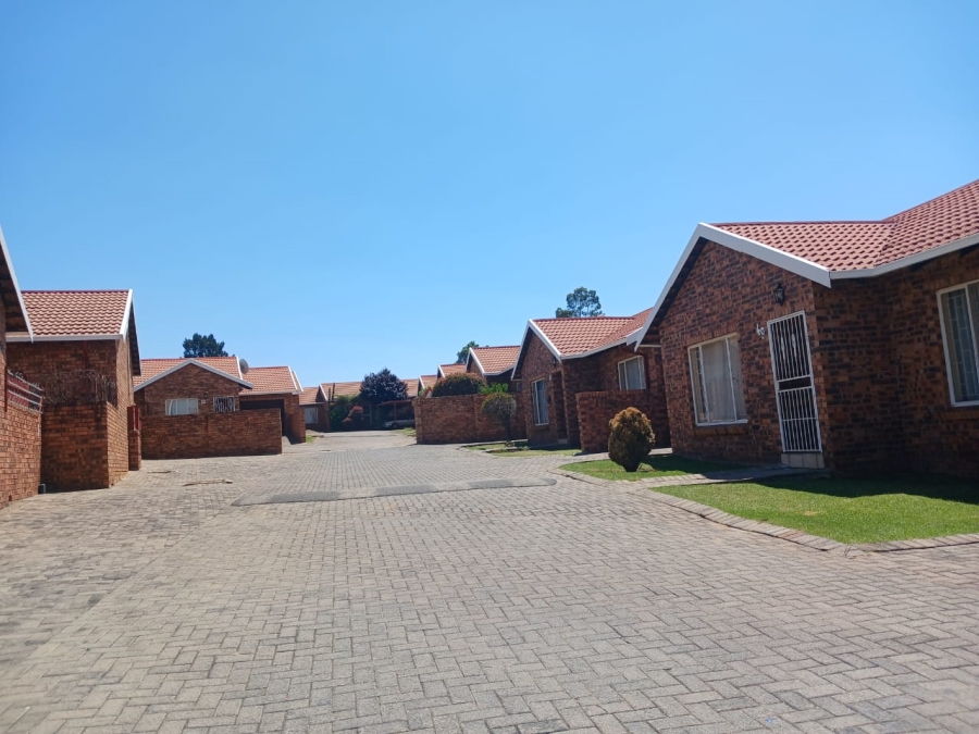 3 Bedroom Property for Sale in Groblerpark Gauteng