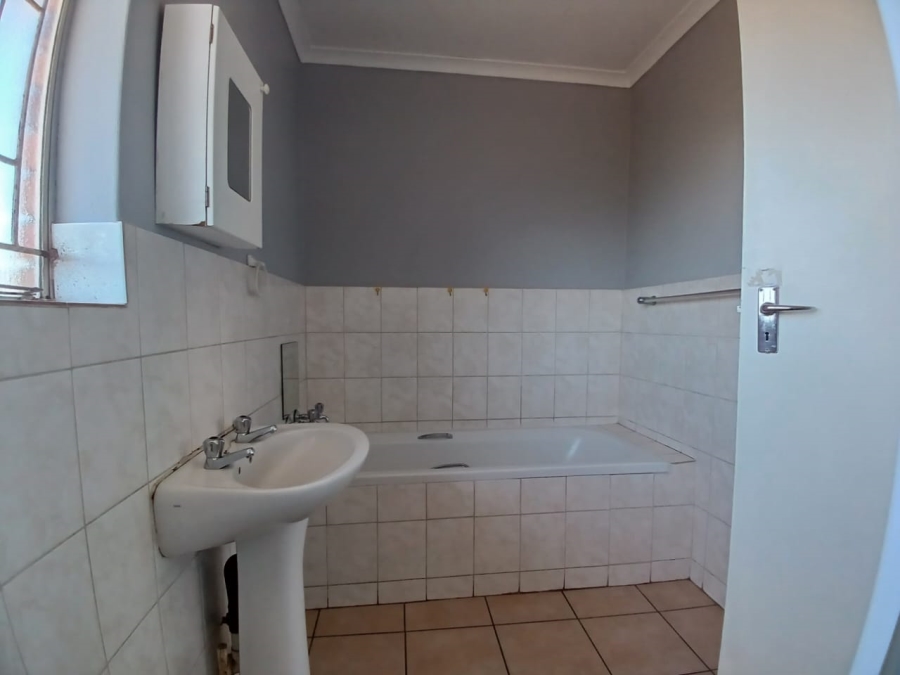 3 Bedroom Property for Sale in Groblerpark Gauteng