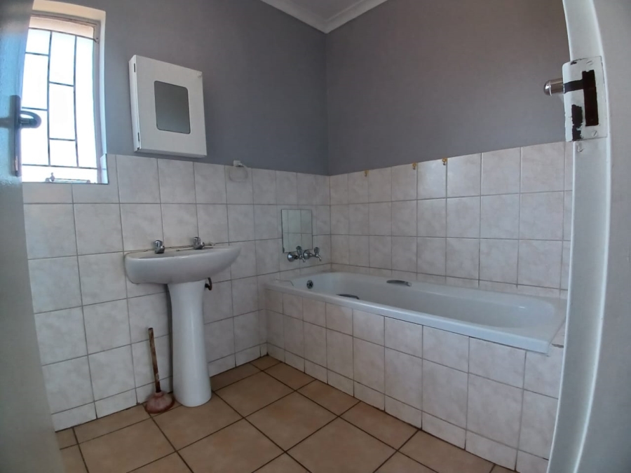 3 Bedroom Property for Sale in Groblerpark Gauteng