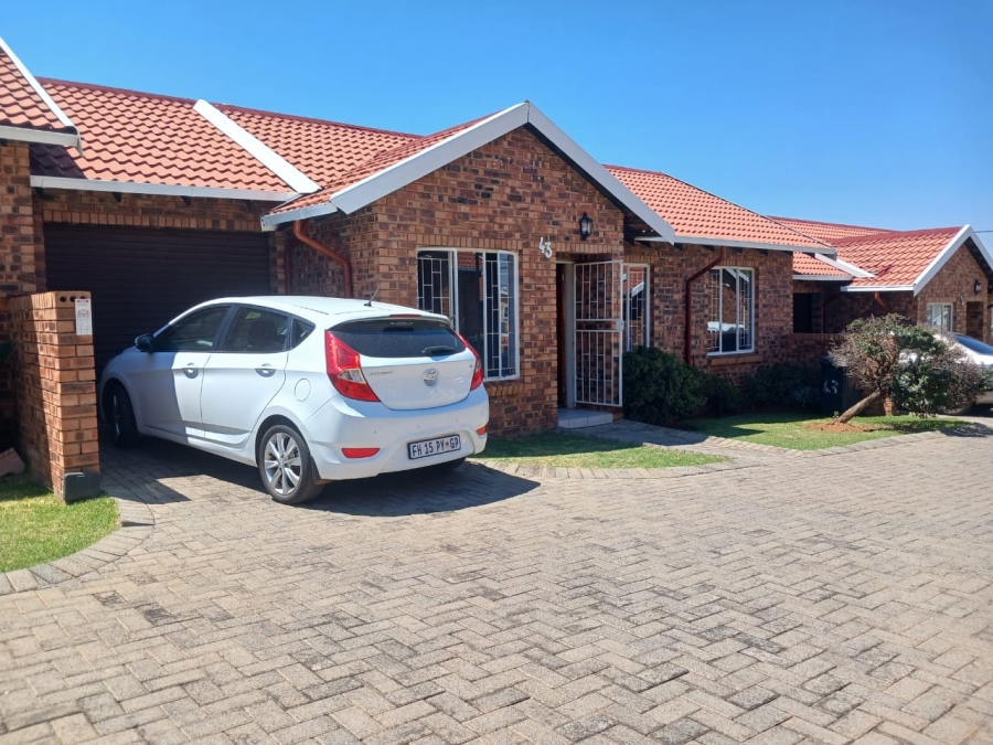 3 Bedroom Property for Sale in Groblerpark Gauteng