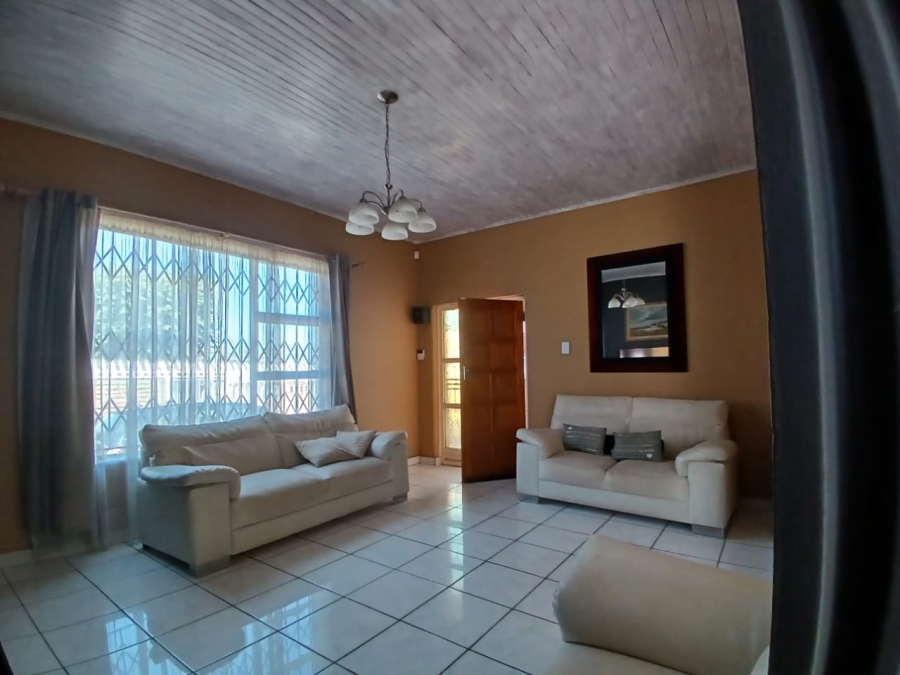 3 Bedroom Property for Sale in Roodepoort North Gauteng