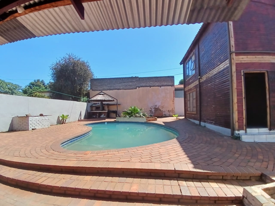 3 Bedroom Property for Sale in Roodepoort North Gauteng