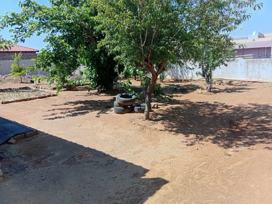 2 Bedroom Property for Sale in Mohlakeng Gauteng