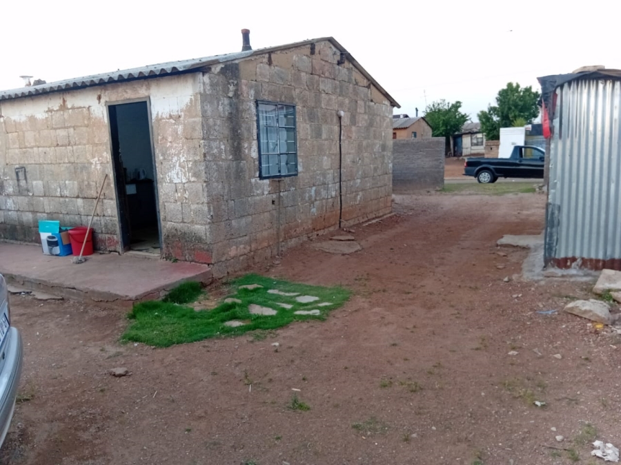 1 Bedroom Property for Sale in Mohlakeng Gauteng