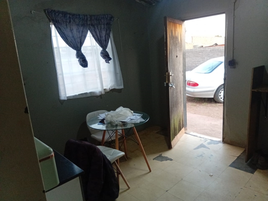 1 Bedroom Property for Sale in Mohlakeng Gauteng