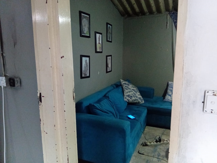 1 Bedroom Property for Sale in Mohlakeng Gauteng