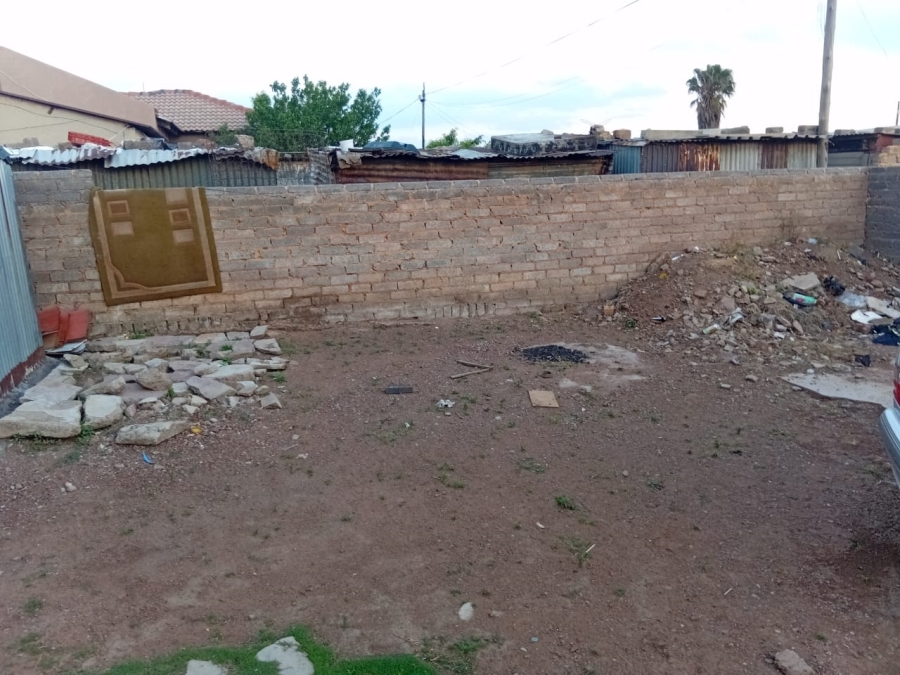 1 Bedroom Property for Sale in Mohlakeng Gauteng