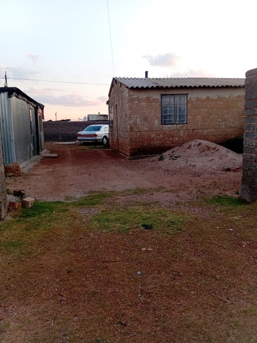 1 Bedroom Property for Sale in Mohlakeng Gauteng