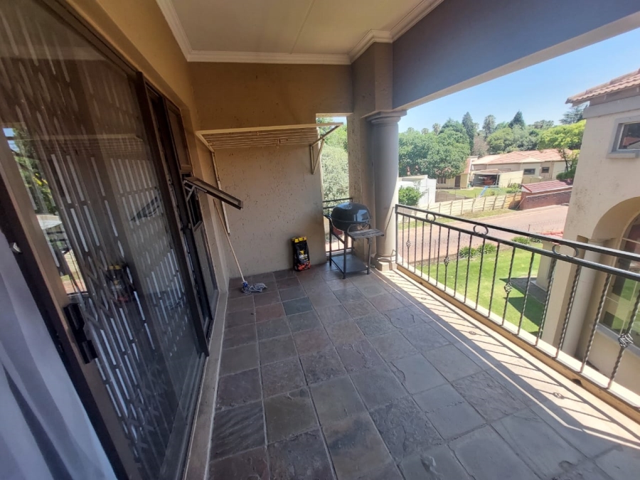 1 Bedroom Property for Sale in Weltevreden Park Gauteng