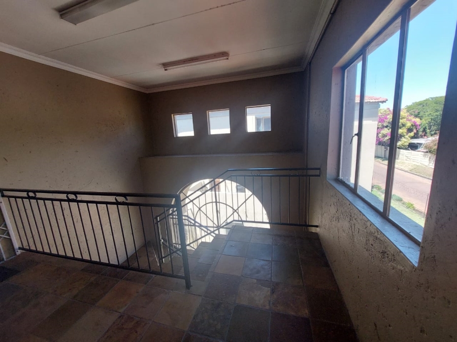 1 Bedroom Property for Sale in Weltevreden Park Gauteng