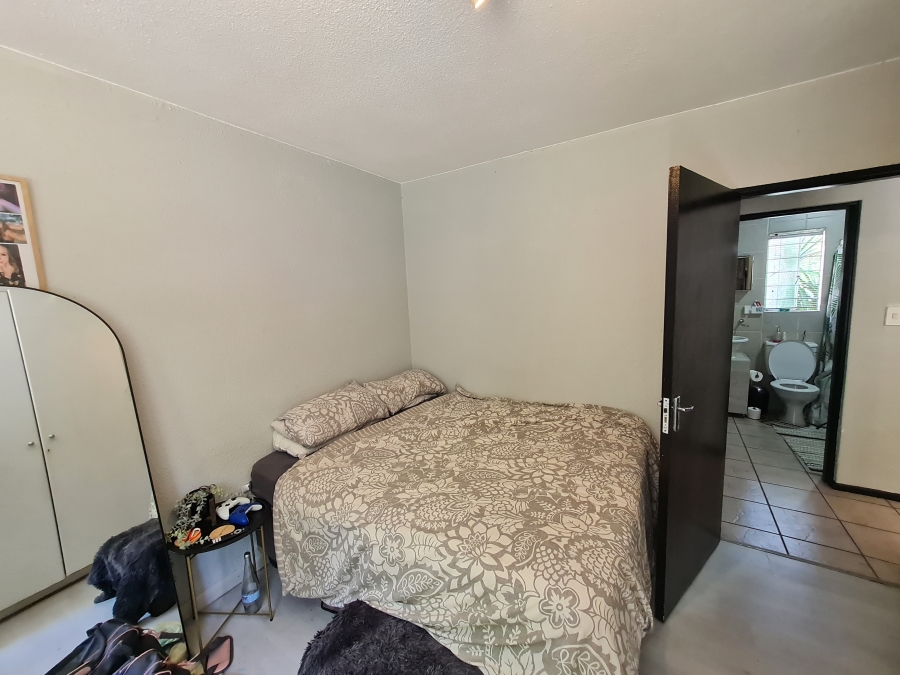 2 Bedroom Property for Sale in Douglasdale Gauteng