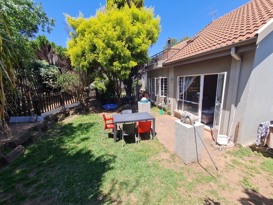 2 Bedroom Property for Sale in Douglasdale Gauteng