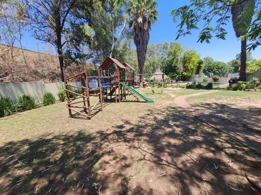 2 Bedroom Property for Sale in Douglasdale Gauteng