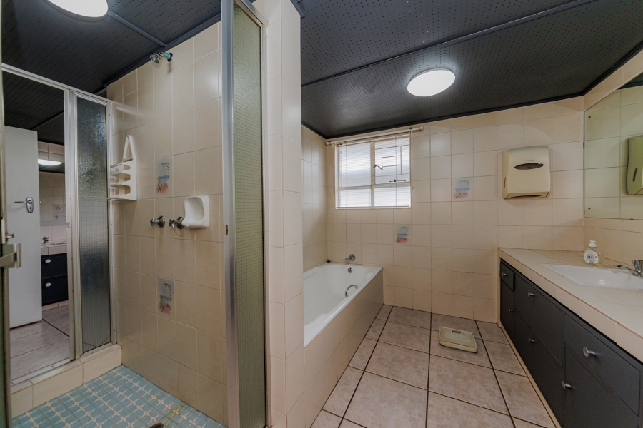 3 Bedroom Property for Sale in Florida Park Gauteng