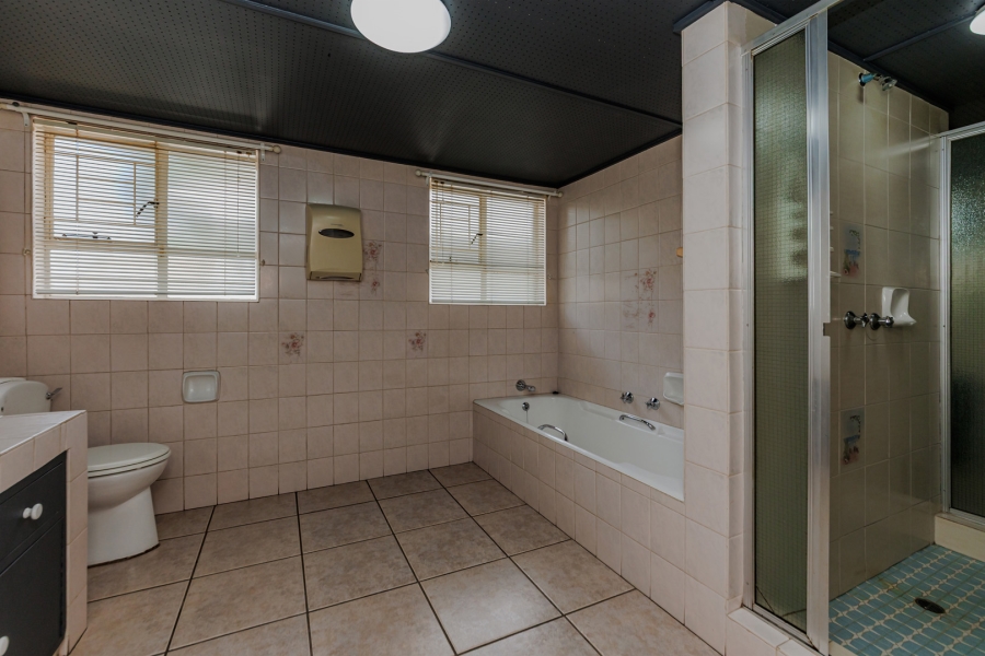 3 Bedroom Property for Sale in Florida Park Gauteng