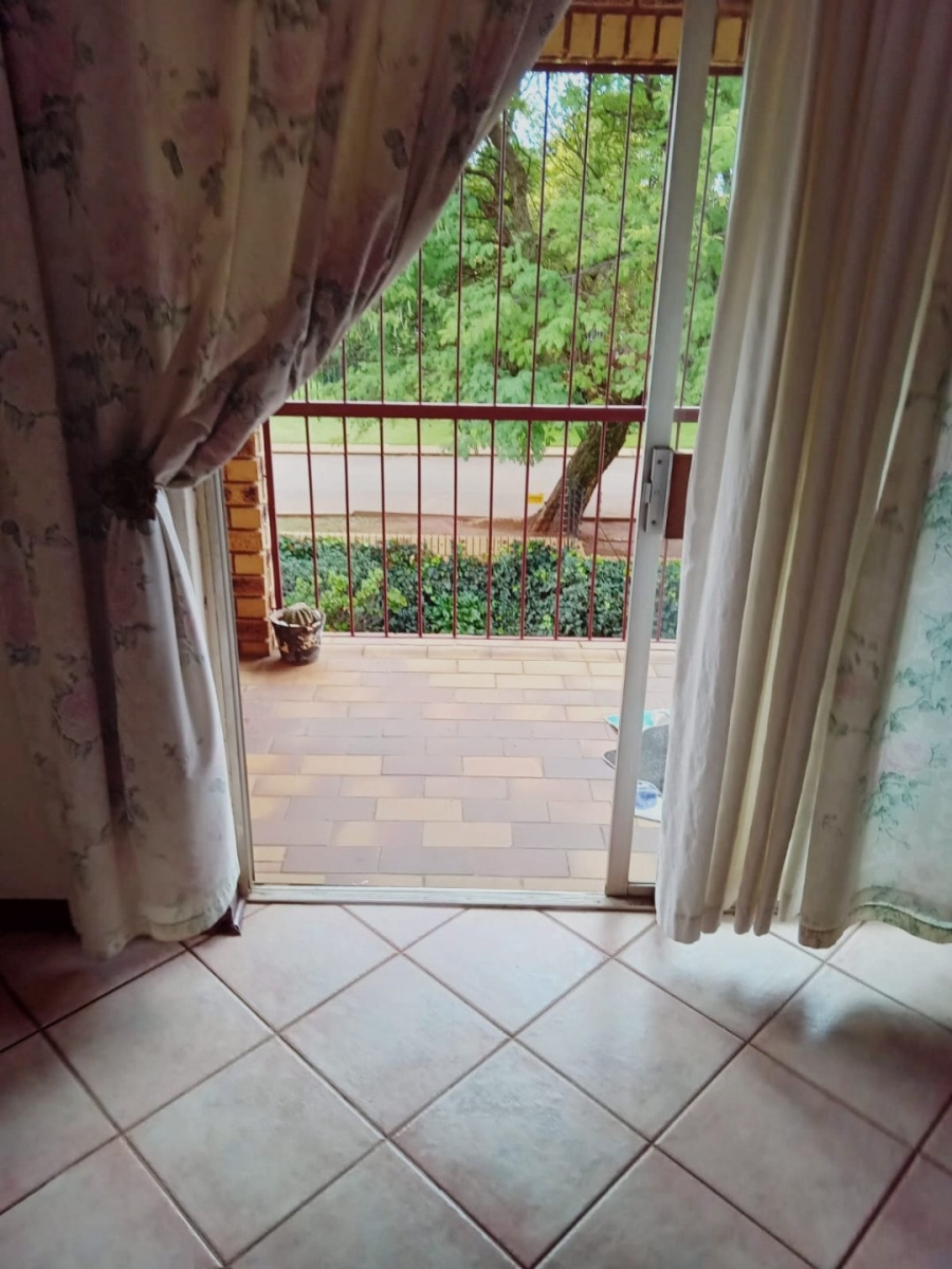 4 Bedroom Property for Sale in Westonaria Gauteng