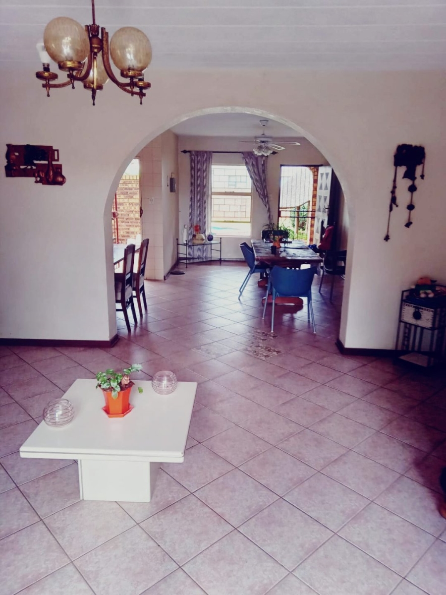 4 Bedroom Property for Sale in Westonaria Gauteng