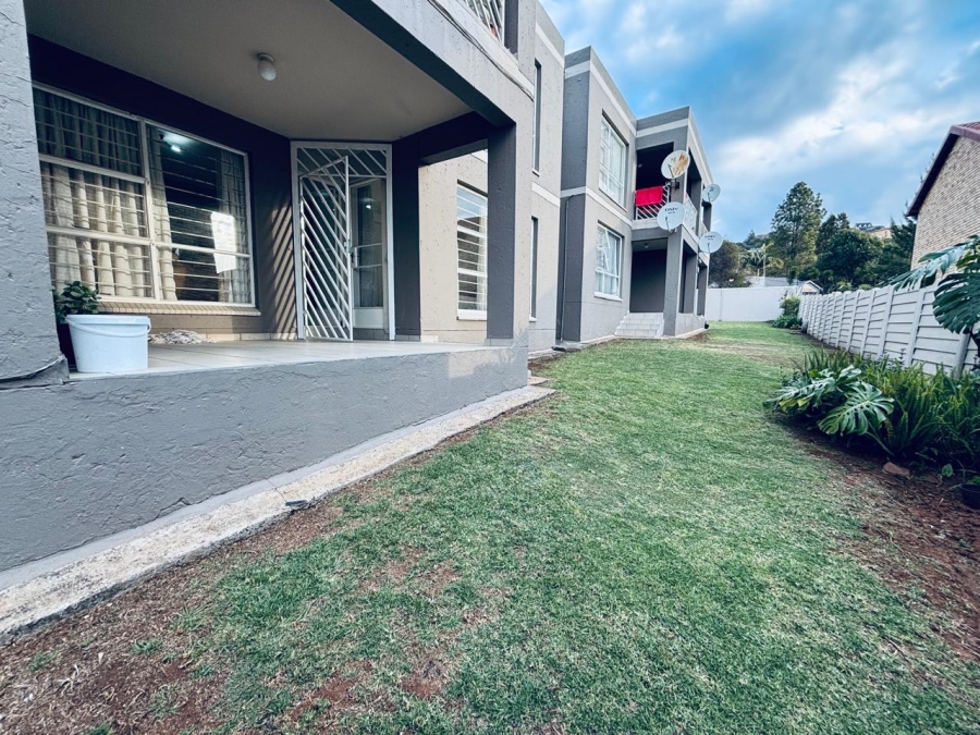 2 Bedroom Property for Sale in Roodekrans Gauteng