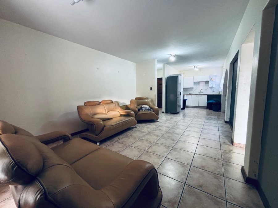 2 Bedroom Property for Sale in Roodekrans Gauteng