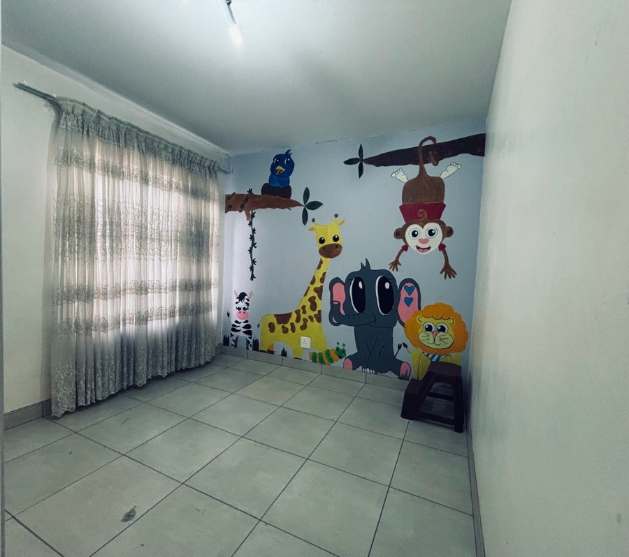 2 Bedroom Property for Sale in Roodekrans Gauteng