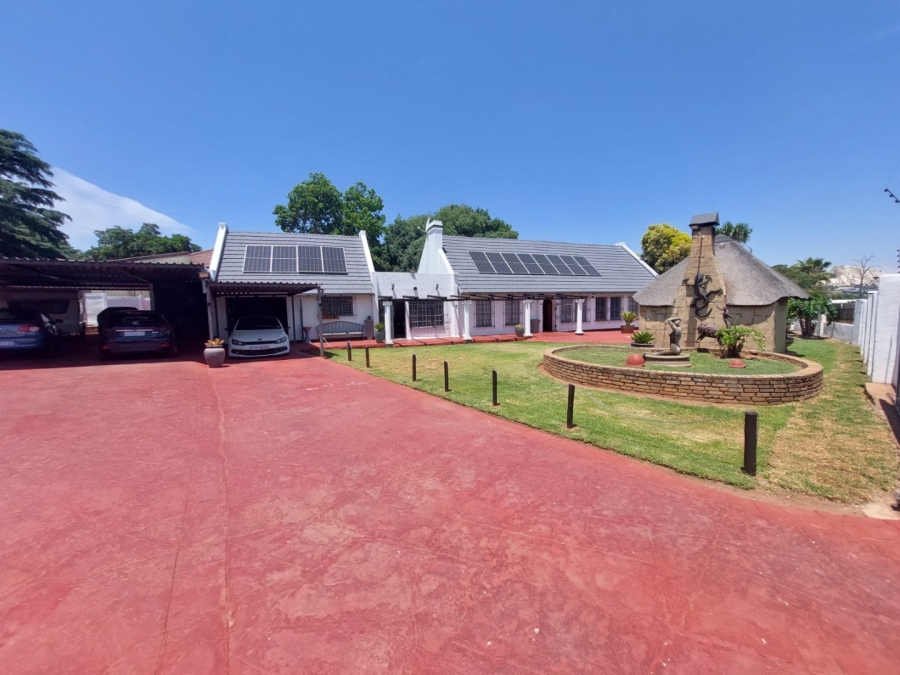 5 Bedroom Property for Sale in Krugersdorp North Gauteng