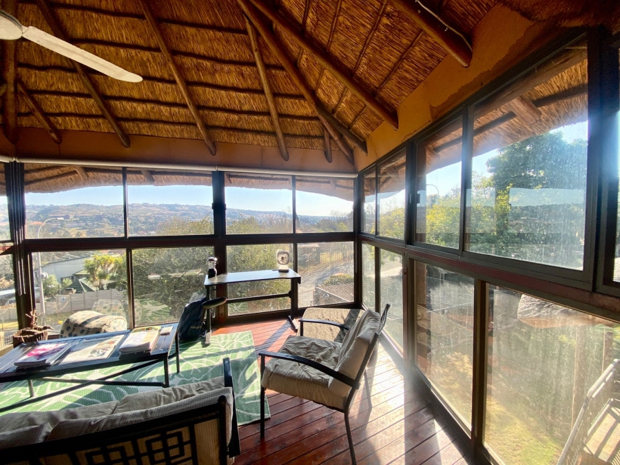 5 Bedroom Property for Sale in Roodekrans Gauteng