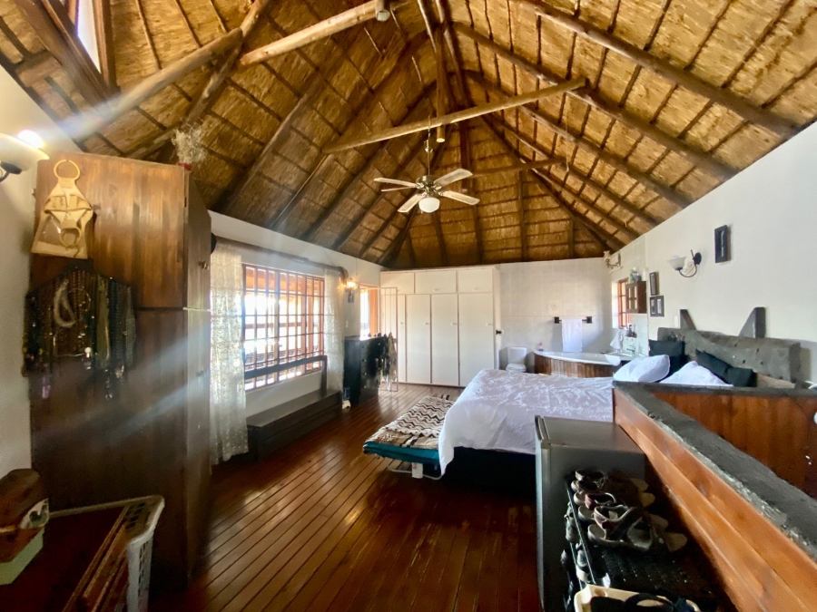 5 Bedroom Property for Sale in Roodekrans Gauteng