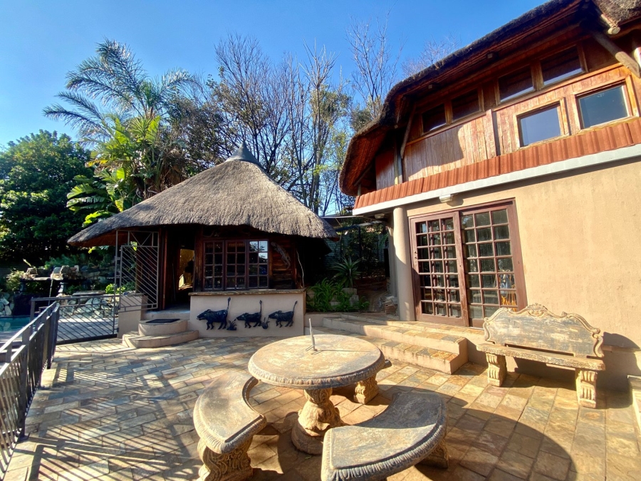 5 Bedroom Property for Sale in Roodekrans Gauteng