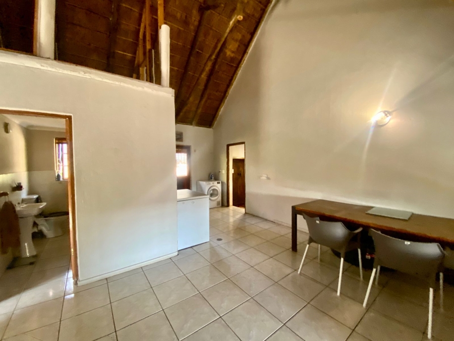 5 Bedroom Property for Sale in Roodekrans Gauteng