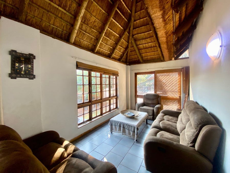 5 Bedroom Property for Sale in Roodekrans Gauteng