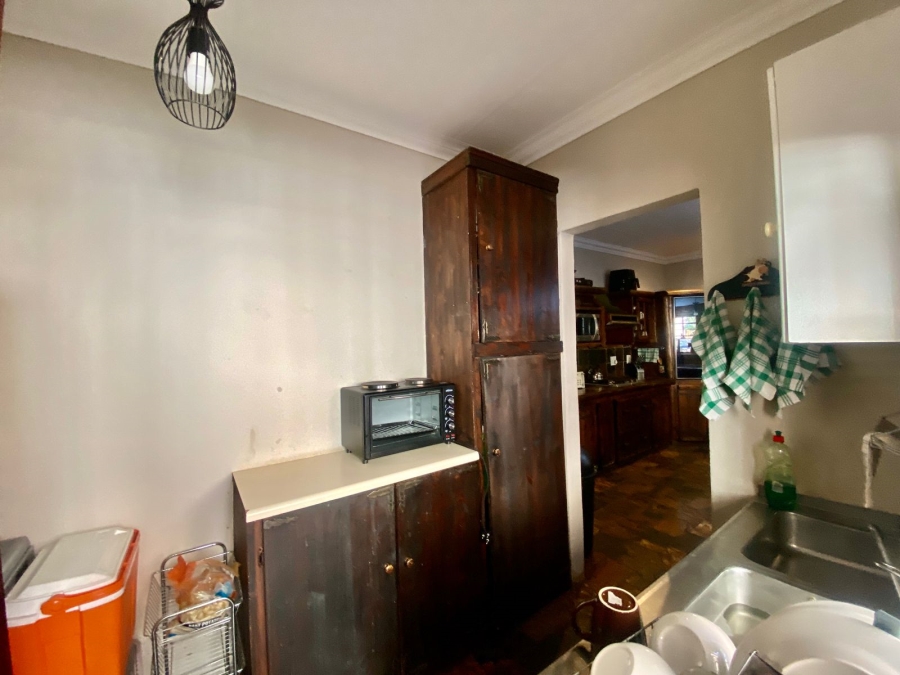 5 Bedroom Property for Sale in Roodekrans Gauteng